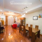 Căn to giá rẻ tại ROYAL CITY giá đẹp nhà tầng cao .