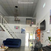 Chủ cần ra 1 lô kèm nhà cấp 4 , xây full, 3p ngủ, 1p thờ,1p quán , 3wc,gác đổ kiên cố, vào ở liền.
