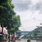 MẶT PHỐ NGÔ GIA TỰ - VỈA HÈ RỘNG - KINH DOANH TỐT