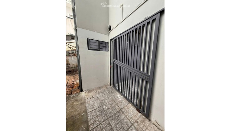 37. Phòng 4 triêụ Hưng Phú 1 Cái Răng