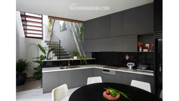 TÌM CHỦ MỚI cho biệt thụ 200m2, HẺM 8M, đường Đình Phong Phú, p.Tăng Nhơn Phú B, Quận 9