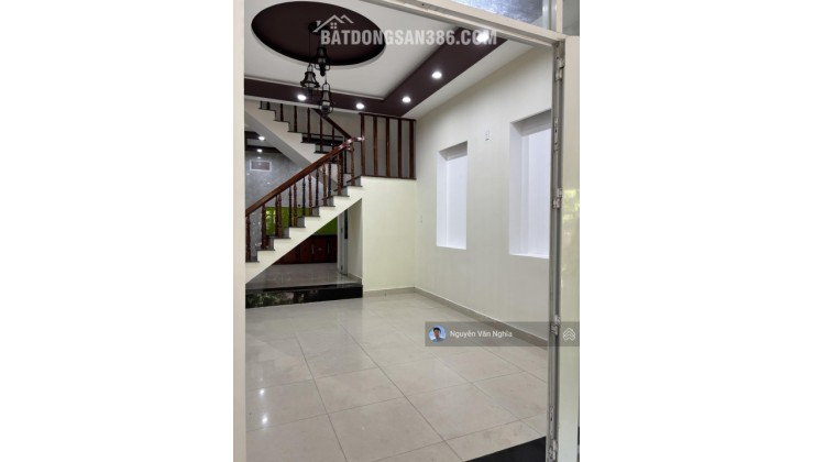 GẤP !! NHÀ 3 TẦNG 3 MÊ KIÊN CỐ, ĐẦU K Ô TÔ ÔNG ÍCH ĐƯỜNG, 4M, CÓ LÊ, 3PN, BAN CÔNG, GIÁ ĐẦU TƯ