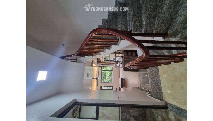 Nhỉnh 6 tỷ có nhà Hà Đông, ô tô đỗ cửa, sổ cất két