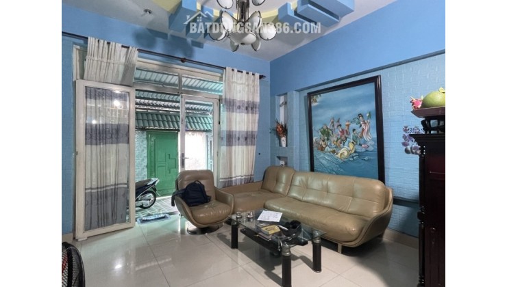 Bán nhà đường số 24, Phường Hiệp Bình, TP HCM. DT 105m2, 3 tầng, 3PN. Sổ hồng, giá 11.85  tỷ.