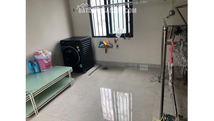 Căn  nhà mặt tiền Nguyễn Thị Minh Khai P Nam Nha Trang