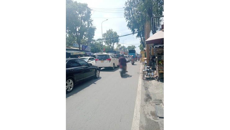 Nhà mặt tiền kinh doanh Phạm Hùng gần siêu thị Satra