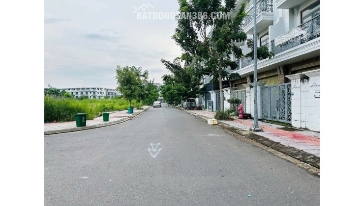 Cần Bán Nhanh Nhà Thô 1 Trệt 3 Lầu Vị Trí Đẹp Tại KDC Bửu Long 3, Thành phố Biên Hoà, Đồng Nai