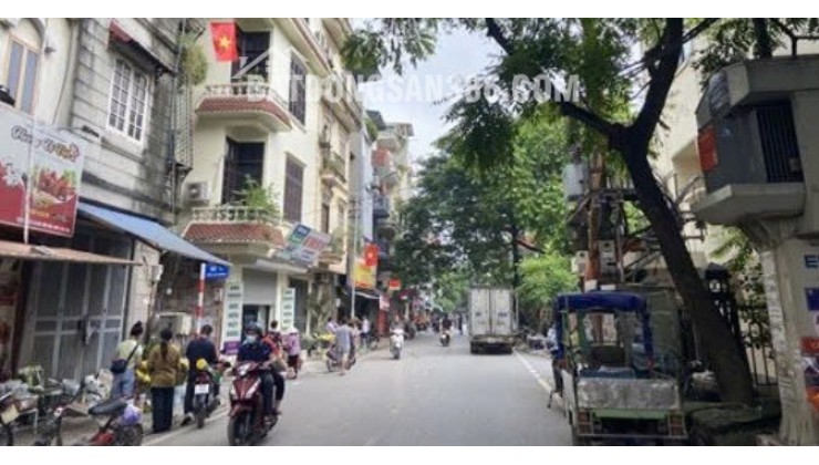 BÁN ĐẤT CÓ SẴN NHÀ CẤP 4 - VỊ TRÍ ĐẸP - KHU PHÂN LÔ VIP - NGHI TÀM, TÂY HỒ - Ô TÔ TRÁNH