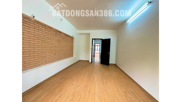 Cực đẹp! Phân lô quân đội đường 800A, ô tô tránh, 2 thoáng, diện tích rộng, dân trí cao, ở sướng, kd đỉnh