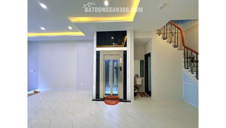 Ôtô đỗ cửa Phố Vương Thừa Vũ (Hoàng Văn Thái) 45m/6T Thang máy/ MT 4.8m 16.7 Tỷ