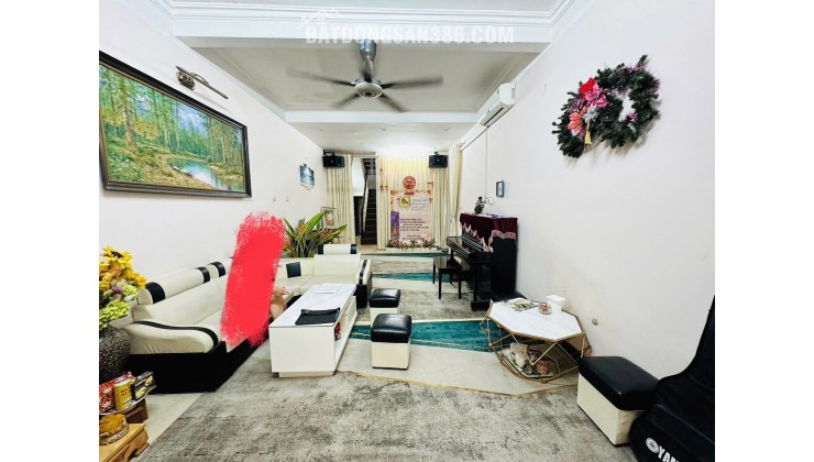 Nhà Phân Lô- Phố Huỳnh Thúc Kháng, Nguyên Hồng 52m/4Tầng/ MT 3.9m 22.2 Tỷ