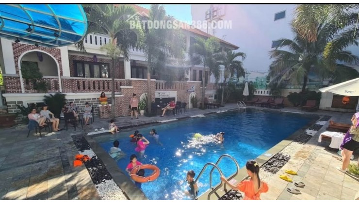 BÁN KHÁCH SẠN 4 SAO – 52 PHÒNG – DIỆN TÍCH KHỦNG 1.893M² – NGAY PHỐ CỔ HỘI AN