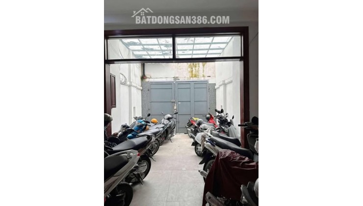 Nhà Hẻm Xe Tải Xô Viết Nghệ Tĩnh Quận Bình Thạnh Phường 26 Cũ.