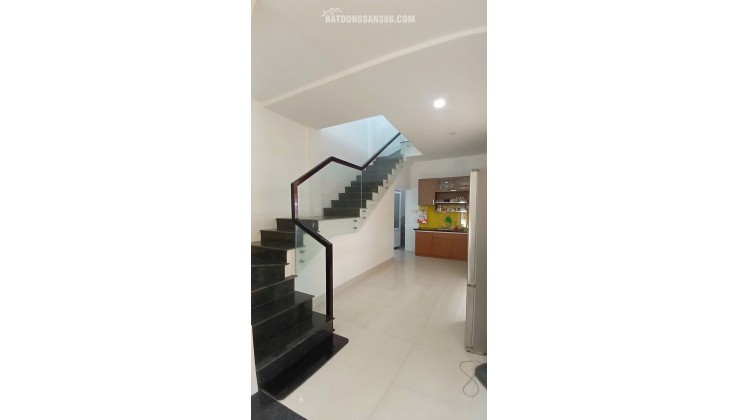 Bán nhà TTTP hẻm Trần nhật duật 49m2 giá rẻ chỉ 3ty2