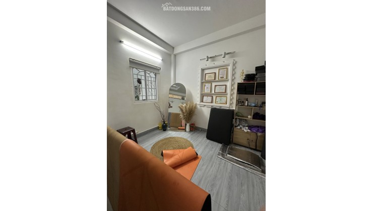 Nhà Đường Huỳnh Mẫn Đạt Quận 5 Phường 3 Cũ.