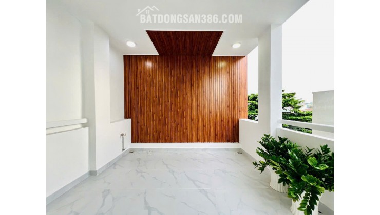 Hàng ngon! Nhà mặt tiền đường số 8 phường 11 Gò Vấp TN 40tr/tháng T3LST 6PN giá 14.7 tỷ