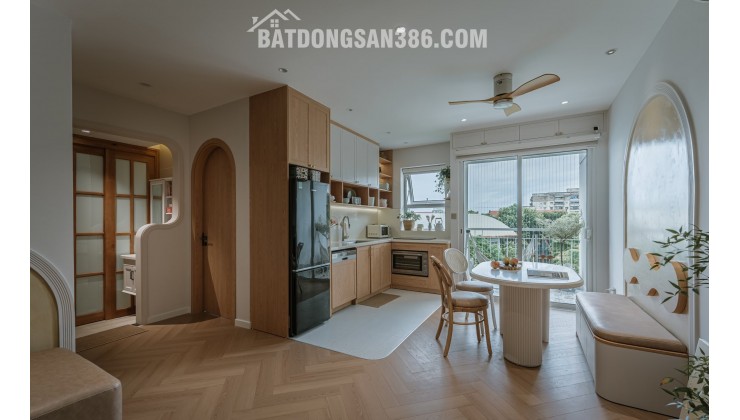 BÁN NHÀ VỊ TRÍ ĐẸP, ĐƯỜNG LỚN, Ô TÔ ĐỖ CỬA, SỔ ĐỎ TRAO TAY