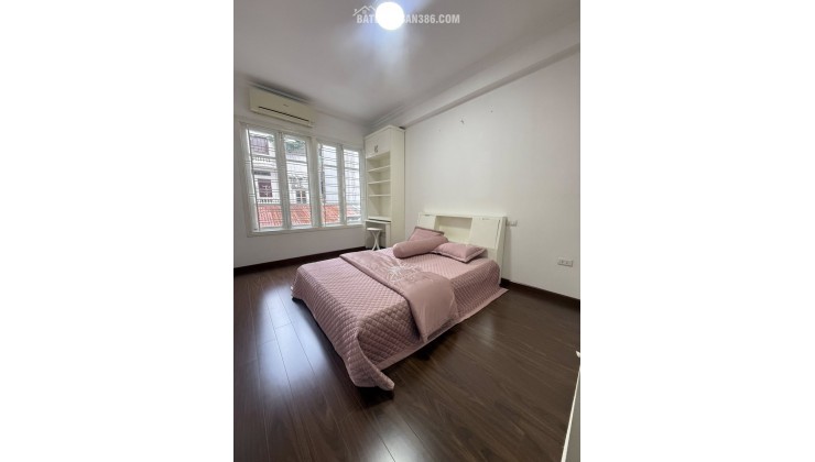 Bán nhà Ngõ Thông, Siêu Đẹp-Ngõ 12 Đào Tấn 44m/ 4Tầng 13.85 Tỷ, Ôtô đỗ gần nhà