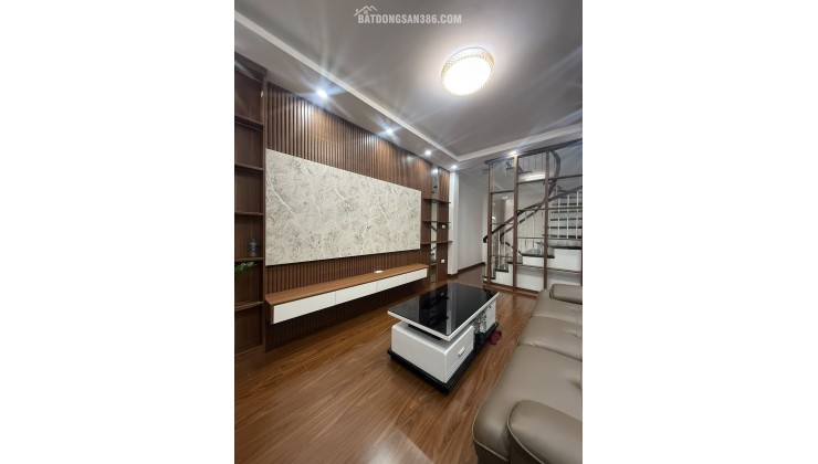 Bán nhà Ngõ Thông, Siêu Đẹp-Ngõ 12 Đào Tấn 44m/ 4Tầng 13.85 Tỷ, Ôtô đỗ gần nhà