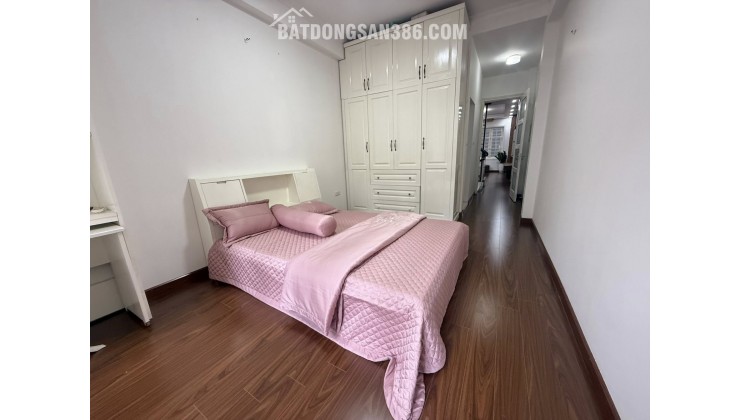 Bán nhà Ngõ Thông, Siêu Đẹp-Ngõ 12 Đào Tấn 44m/ 4Tầng 13.85 Tỷ, Ôtô đỗ gần nhà