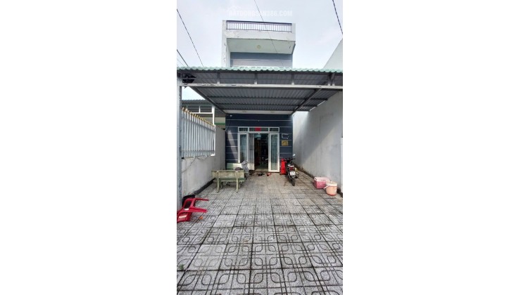 Bán gấp nhà tại Xã Bình Chánh, huyện Bình Chánh., nở hậu chữ L 6m .Giá giảm mạnh, chưa tới 3 tỷ đồng.