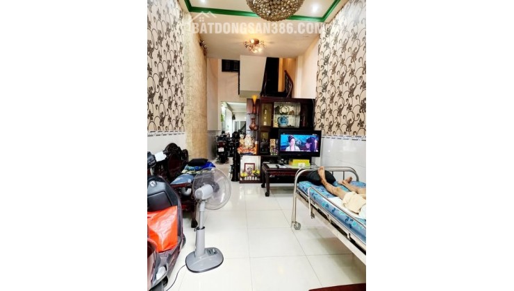 Nhà Đường Nguyễn Bặc Phường 3 Tân Bình Cũ.