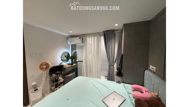 Tập thể Chùa Láng, 68m2, gần ĐH Ngoại thương, Nội thất cực đẹp, 4.68 tỷ