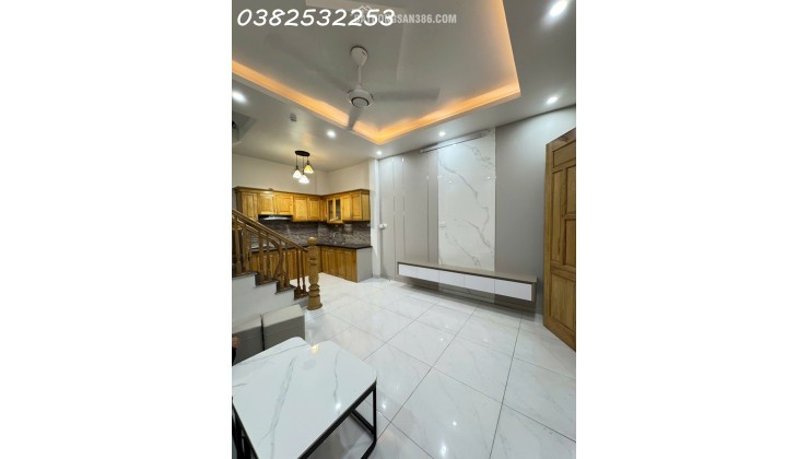 NHÀ MẶT PHỐ LAI XÁ –  1 NHÀ RA QL32 - Diện tích 40m2 - 4 tầng - giá chỉ 8,x  tỷ.