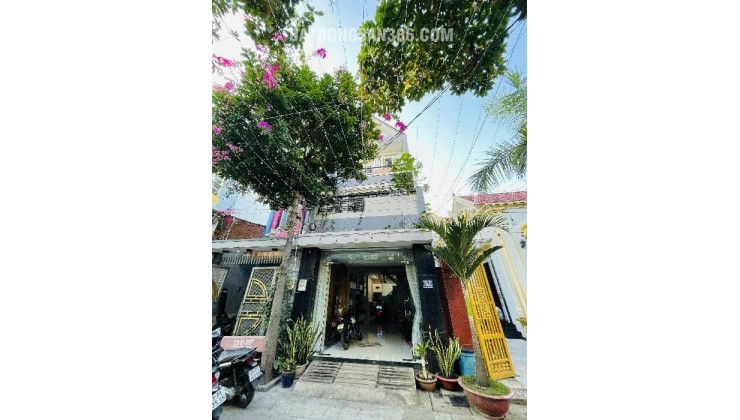 Bán nhà Tân Kỳ Tân Quý P.Bình Hưng Hòa Q.Bình Tân
* Dt: 4m x 13m 53m2
* Giá: 7.5 Tỷ