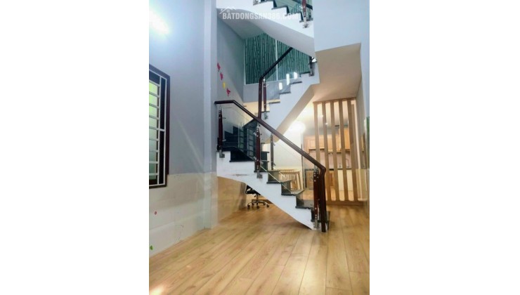 Bán nhà NGON , Phước Long, TP HCM, DT 160m2, 3 tầng, 14 phòng, Sổ Hồng, giá 9.35 tỷ. LH: 0933125879