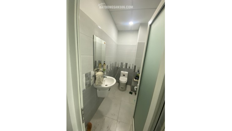 Bán nhà mặt tiền đường Đình Phong Phú, Phường Tăng Nhơn Phú . DT 91m2, 3 tầng, 3PN, sổ hồng. Giá 7.99  tỷ.