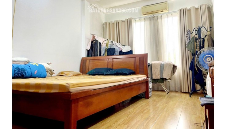 Đẳng cấp mặt phố Trịnh Đình Cửu: 55m2, 5 tầng, vừa ở vừa kinh doanh, chỉ 23,5 tỷ