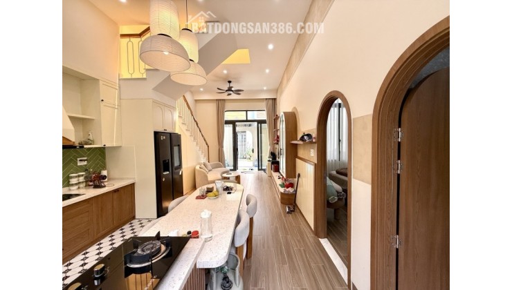 Chỉ 8 Tỷ, Nhà đẹp Tam Phú, 93m2 Ngang 7m - 3PN - Xe Tải đỗ cửa.