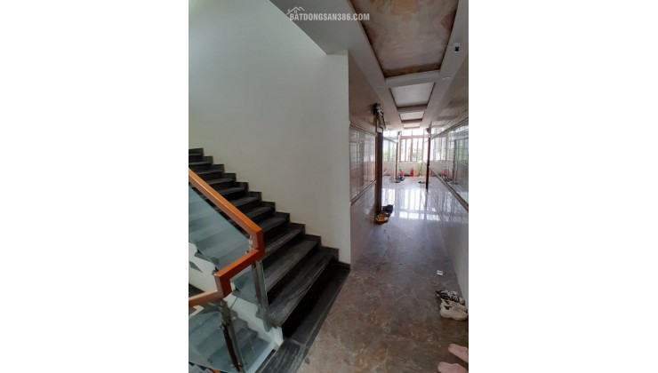  Toà Căn Hộ 256m2 5 tầng, cạnh Bến Xe, đường 10.5m, 30 phòng