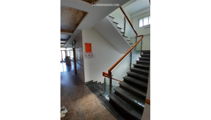 Toà Căn Hộ 256m2 5 tầng, cạnh Bến Xe, đường 10.5m, 30 phòng