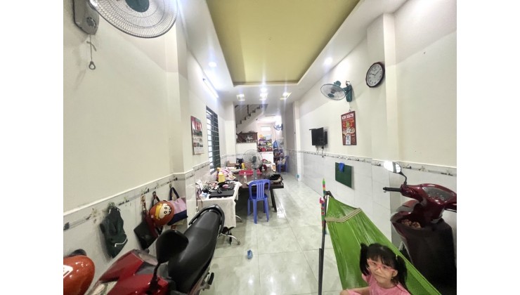 XE HƠI ĐỖ CỬA- 3 CĂN RA MẶT TIỀN- 3 TẦNG ĐÚC- LÊ QUANG ĐỊNH- 50M- 7,99T