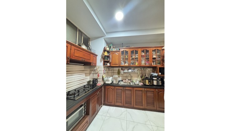 NHÀ NGAY NGÃ TƯ HÀNG XANH- NGANG LỚN - 85M - 3 TẦNG- 4PN- 7.X TỶ