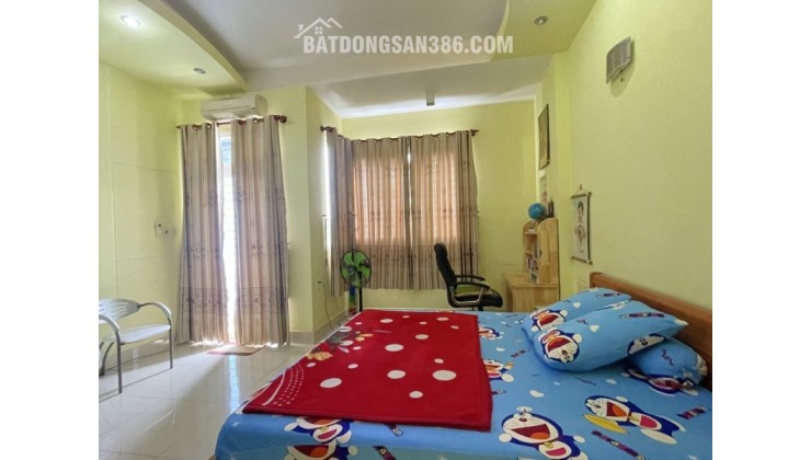 Bán nhà đường số 24, Phường Hiệp Bình, TP HCM. DT 105m2, 3 tầng, 3PN. Sổ hồng, giá 11.85  tỷ.