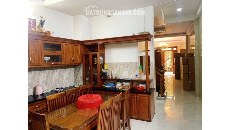 Bán nhà Đường 28, Bình Trưng Đông, Q.2 - 90m2, 4 tầng, 5PN, Sổ Hồng - Giá 9.1 tỷ.