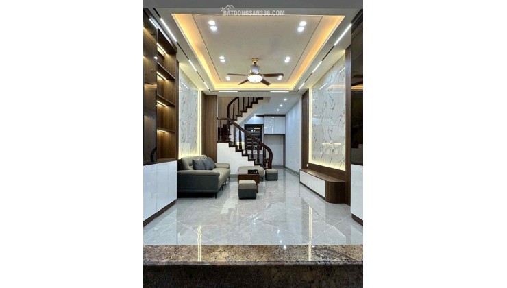 Bán nhà Kim Ngưu, quận Hai Bà Trưng 45m, nhà đẹp công năng đầy đủ, ngõ rộng, thông, gần phố