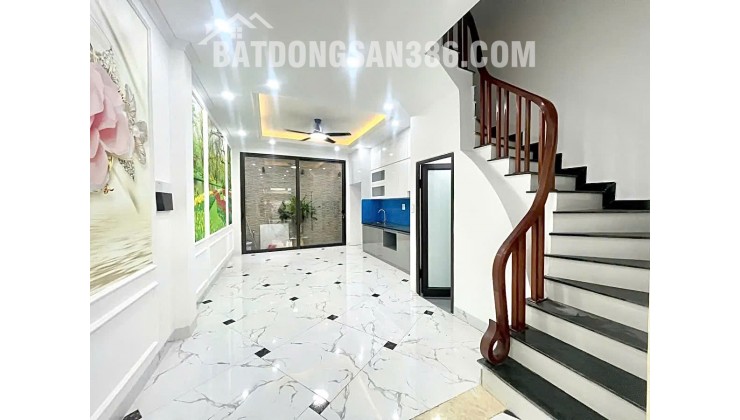 Nhà mới siêu hiếm - Tập thể Đặc công Thanh Trì - 6 tầng thang máy - Ô tô ngủ trong nhà
