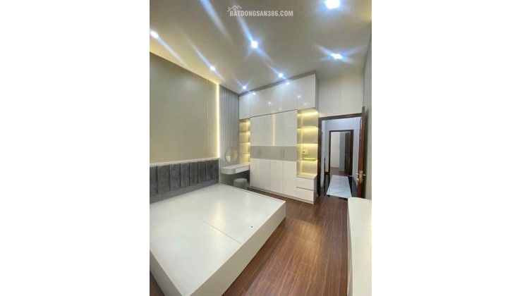 Bán nhà Kim Ngưu, quận Hai Bà Trưng 45m, nhà đẹp công năng đầy đủ, ngõ rộng, thông, gần phố