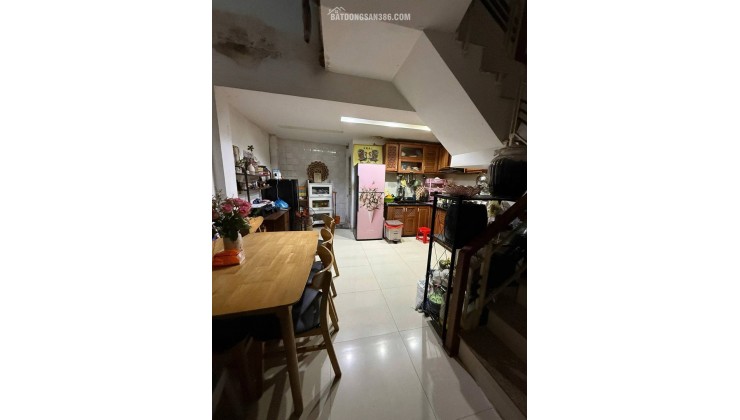 Ô TÔ ĐỖ TRƯỚC CỬA ĐIỆN BIÊN PHỦ - NHÀ 3 TẦNG -  NHỈNH 4 TỶ - 0917351553