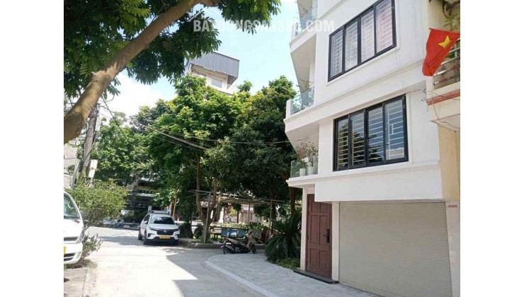 BIỆT THỰ THẠCH BÀN48m2 x5 TẦNG-LÔ GÓC-VỈA HÈ-GARA Ô TÔ-HỒ ĐIỀU HOÀ-FULL NỘI THẤT GIÁ HỢP LÝ