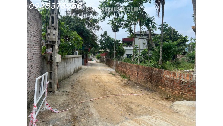 Siêu phẩm đất đẹp vuông như bánh chưng, giá rẻ tại Phú Mãn, Quốc Oai