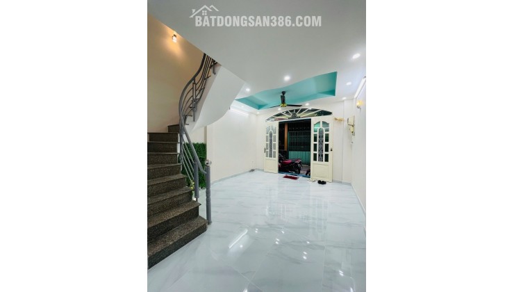 Nhà Đẹp Lạc Long Quân Nhỉnh 4 Tỷ