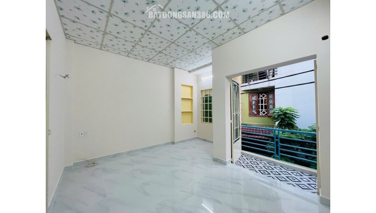 Nhà Đẹp Lạc Long Quân Nhỉnh 4 Tỷ
