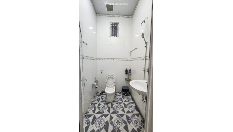 BÁN NHÀ MẶT PHỐ NGUYỄN VĂN QUY, HƯNG PHÚ, CẦN THƠ: DT 270M2, SỔ HỒNG CHÍNH CHỦ, GIÁ  3.2 TỶ
