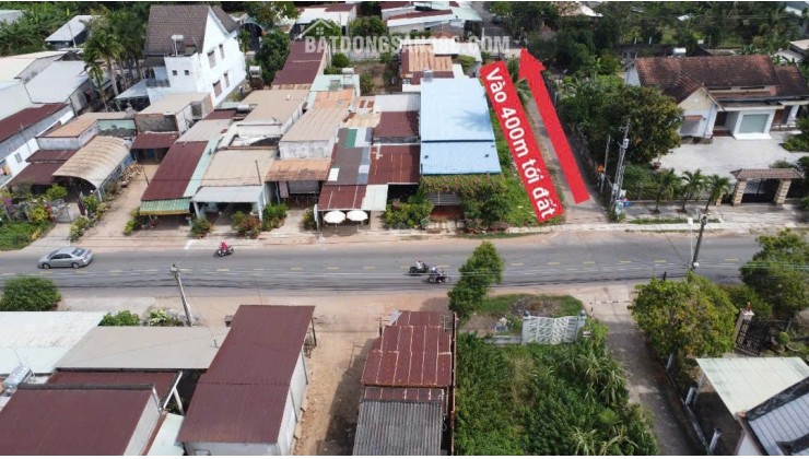 TÔI CẦN BÁN GẤP LÔ ĐẤT NGAY TRUNG TÂM HÀNH CHÍNH XÃ BÁN KÍNH 300M KHÔNG THIẾU GÌ