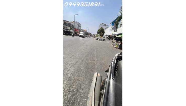 ĐẤT MẶT TIỀN PHẠM VĂN ĐỒNG 4200M2 NGANG 80M SHR HOÀN CÔNG ĐỦ GIÁ 270TỶ LH 0949351891 MR TOAN